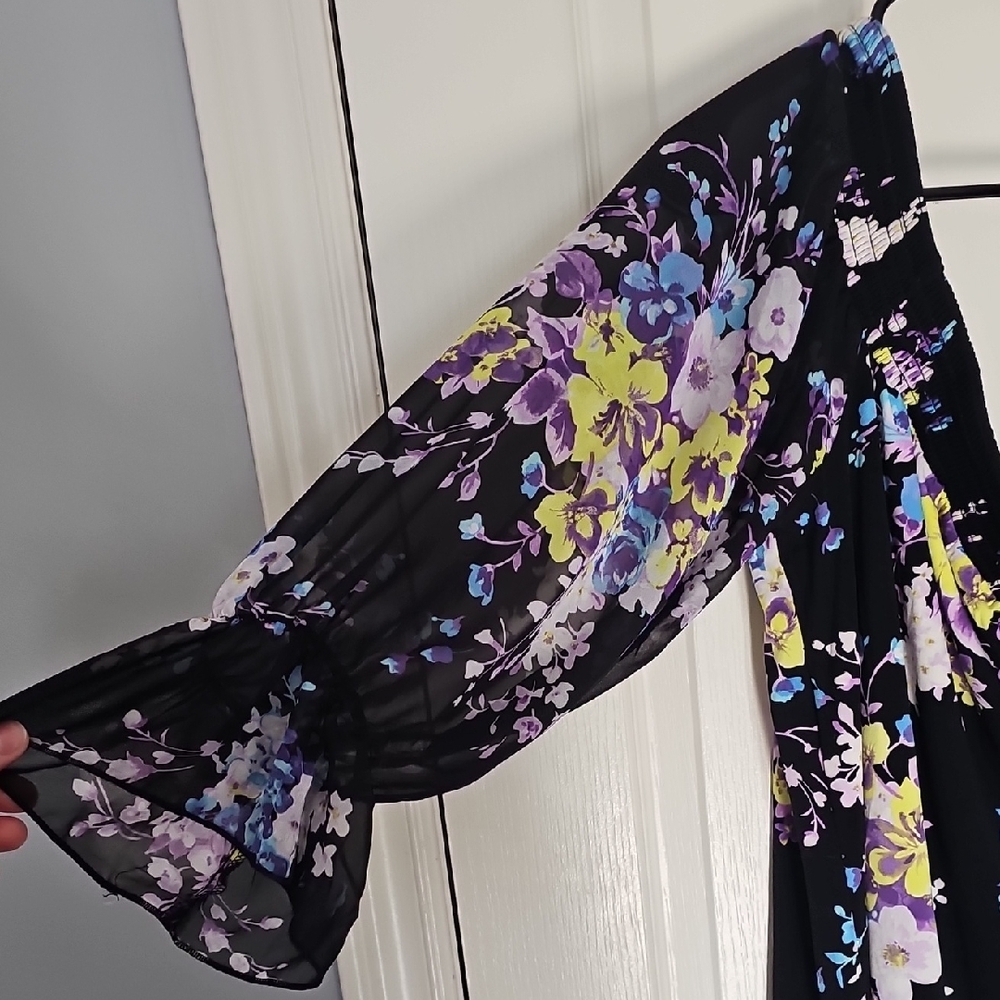 Torrid Black Floral Off The Shoulder Blouse - Picture 4 of 6